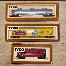 Tyco Vintage Model Railroad Action Train Set 1983 Cars