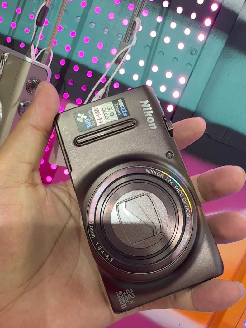 Nikon COOLPIX S9500 ブラウン