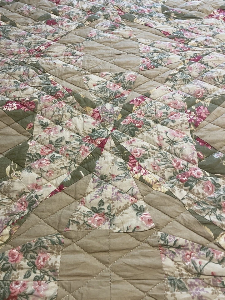 Colcha Colcha Hogar Clásica Diseño Rosa 84 x 90" Queen Size Como Nueva Foto 4 de 4