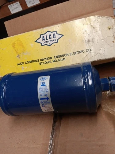 Emerson, Liquid Line Filter Drier, 5/8" SAE Male Flare EK-415 PCN: 048222 EK415