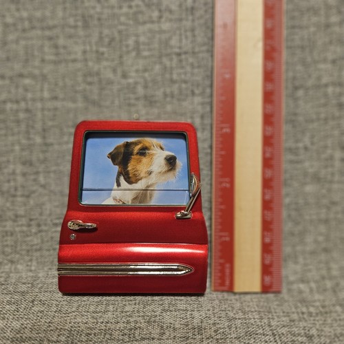 Hallmark 2008 Keepsake Ornament 'DOGGY IN THE WINDOW' - Photo Holder with Magnet - Picture 3 of 6