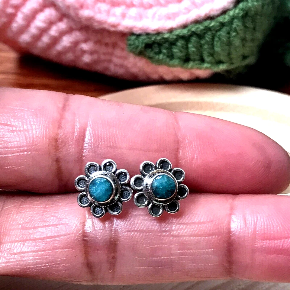 Pendientes de plata de ley 925 y piedras preciosas de azurita verde flor redonda delicados Foto 2 de 4
