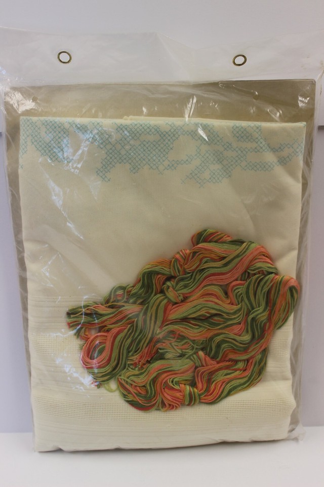 Bucilla Tablecloth For Embroidery Kit - 58