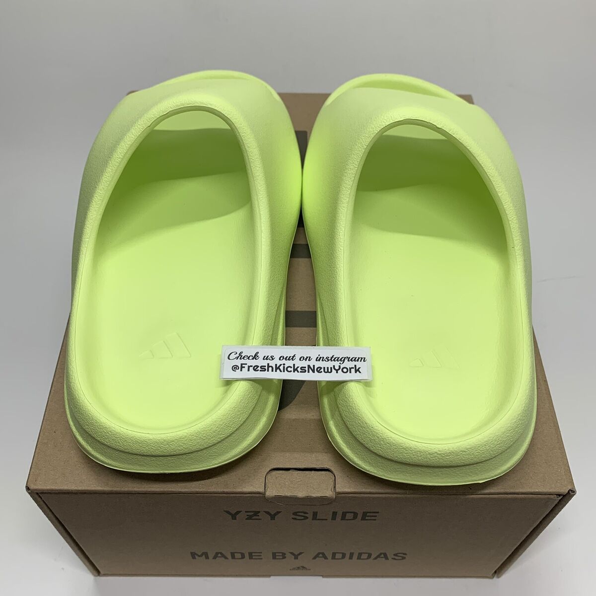 Adidas Yeezy Slide Glow Green Men Size 4 HQ6447 Kanye West Adidas Yeezy Slide Glow Green Men Size 4 HQ6447 Kanye West