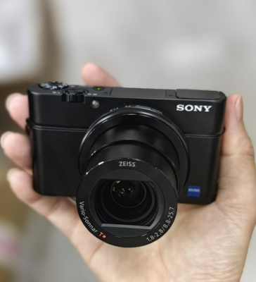 Sony Cyber-shot DSC-RX100 III M3 Digital Camera with Wifi NFC