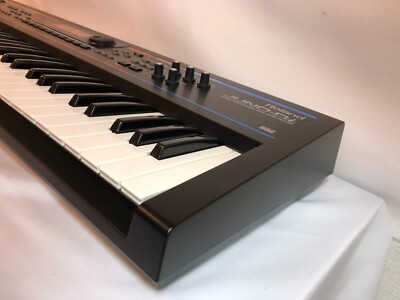 Roland Juno Di 61-Key Mobile Digital Keyboard Synthesizer Roland Juno Di 61-Key Mobile Digital Keyboard Synthesizer