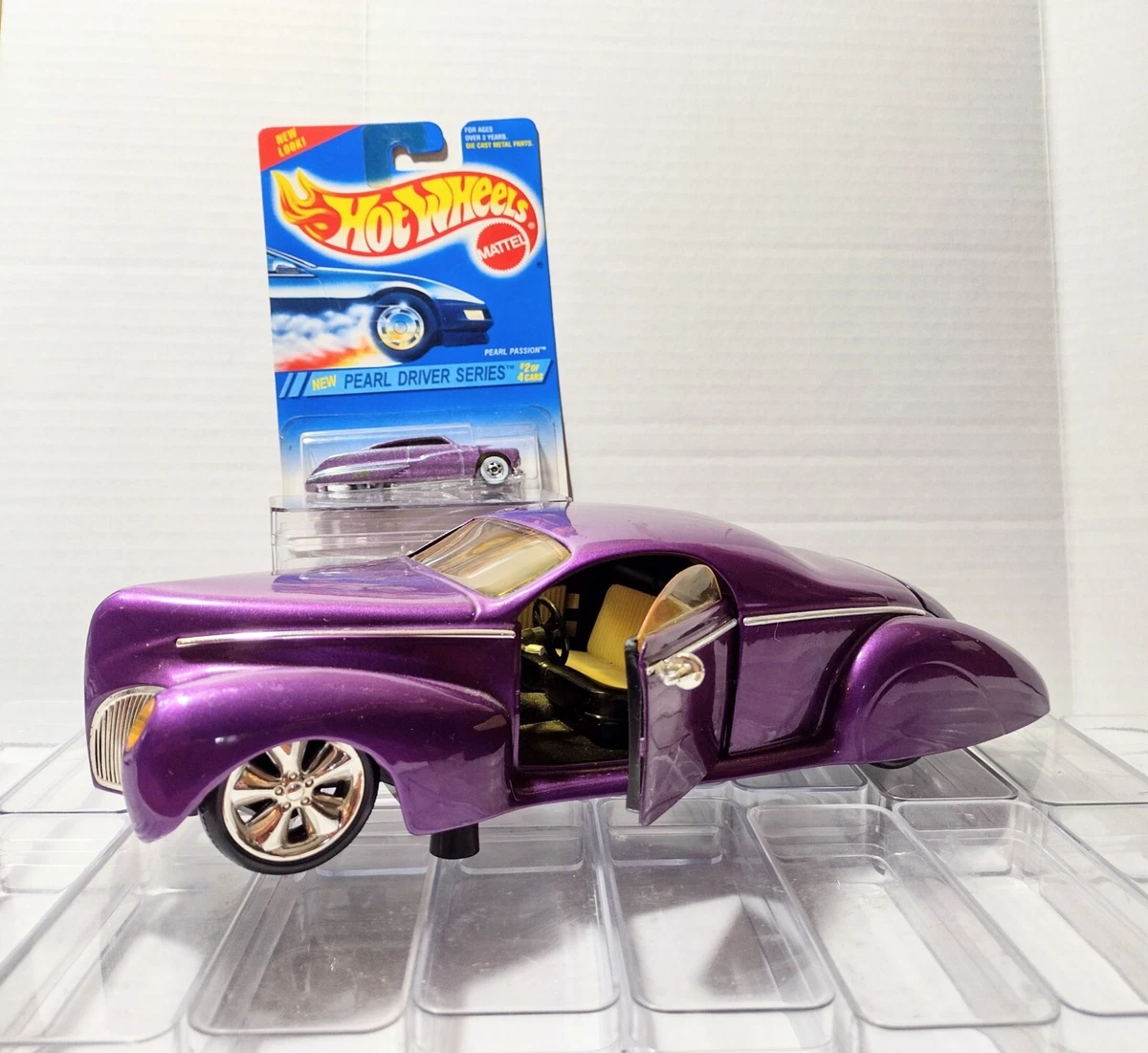 Preços baixos em Escala 1:18 Hot Wheels Lincoln Carros, caminhões