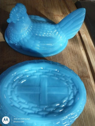 Vintage Westmoreland Hen on Nest Blue Milk Glass Covered Dish Mint 4.5" H