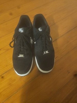 Nike Air Force 1 '07 LV8 Größe 44