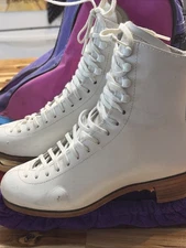 JCP Figure Ice Skates Size 6 B White MK Sheffield Steel Club 2000 Blades Czech