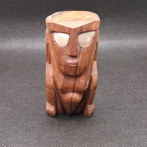 Rare Palau Micronesia Squatting Figure Mother-of-Pearl Eyes Statue Hand carved..