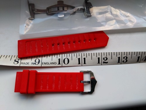 2 X 23mm Watch Straps. BARTON ALLIGATOR RED USED + SILICONE DUAL CLASPS USED - Picture 10 of 13