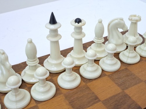 Vintage Soviet 1980s USSR plastic Chess Set 30 cm x 30 cm Collectible - Picture 16 of 24
