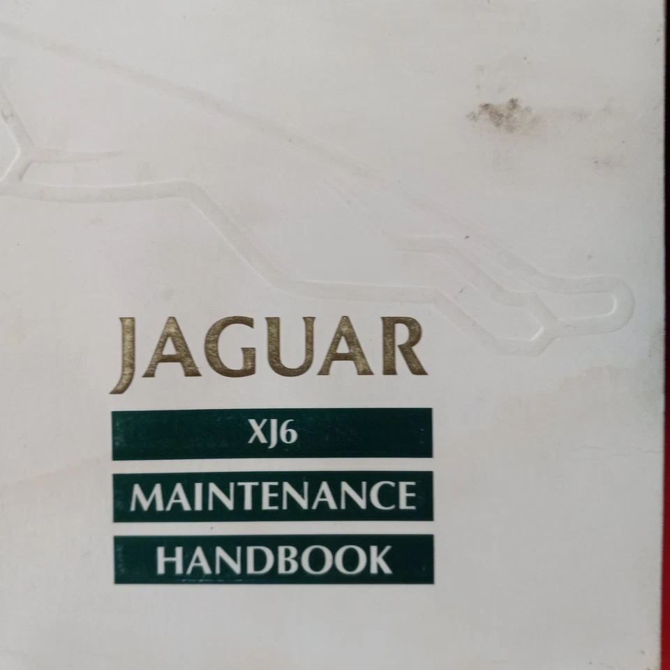 Juego manual del propietario Jaguar XJ6 1990 vintage con carpeta de cubierta. Algunos daños por agua Foto 2 de 4