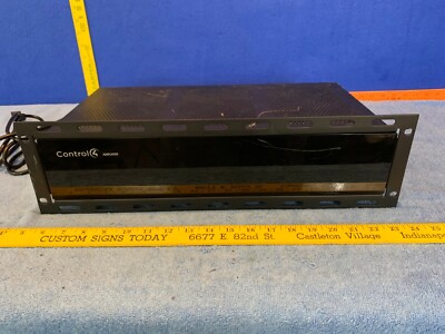 Control4 C4-AMP108 Power Amplifier   POWERED ON BUT UNTESTED NO REMOTE