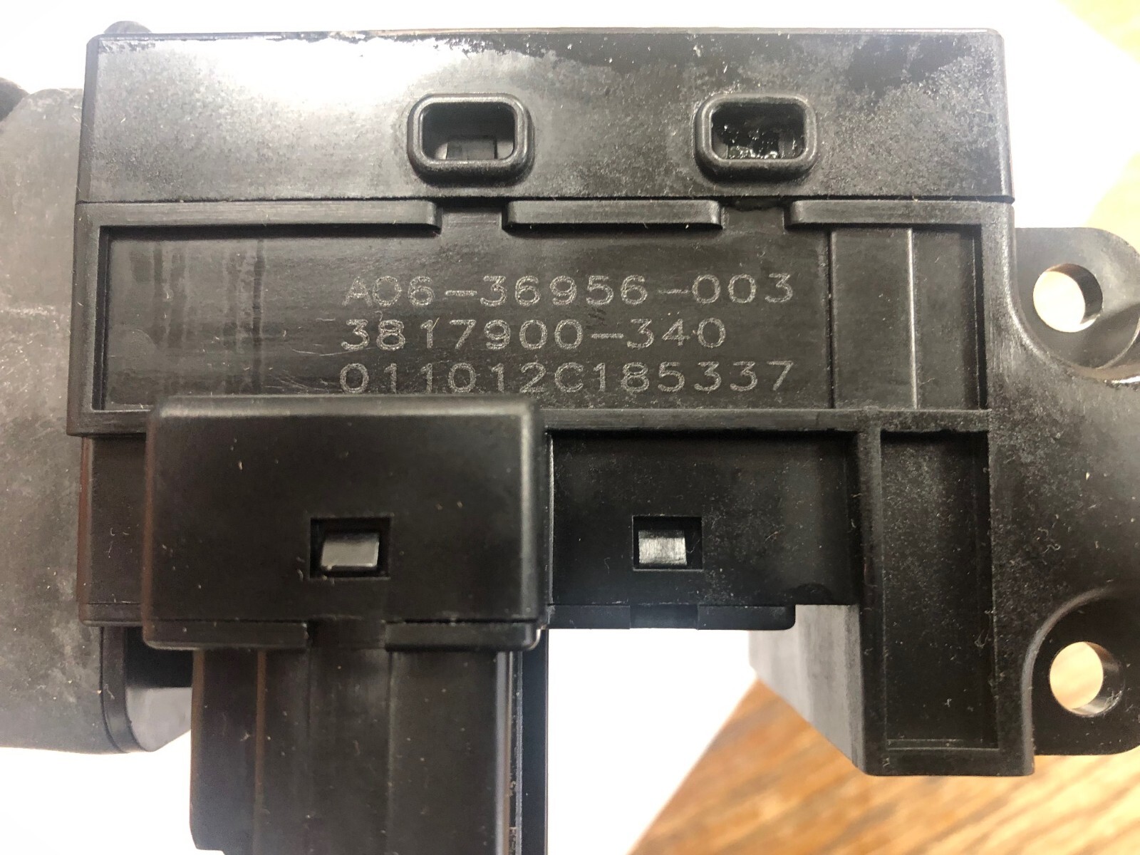 A0636956003 Multi-function Turn Signal Switch 03-11 Freightliner 