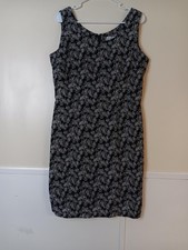 Dressbarn Dress Womens 10 Black Floral Sheath Knee Length Scoop Neck Workwear