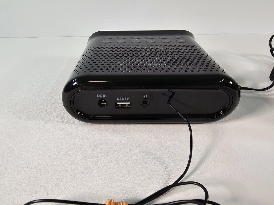i-box Sunrise DAB FM Radio Alarm Clock USB Charging Snooze Sleep Dimmer Black - Image 4 of 4