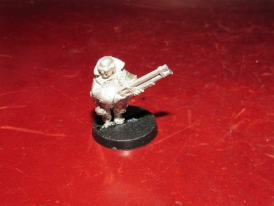 Warhammer 40k: Necromunda: metal Delaque with Shotgun f