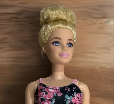 Barbie Fashionistas Doll Blonde Hair Blue Eyes 2015 Mattel C310G Floral Dress