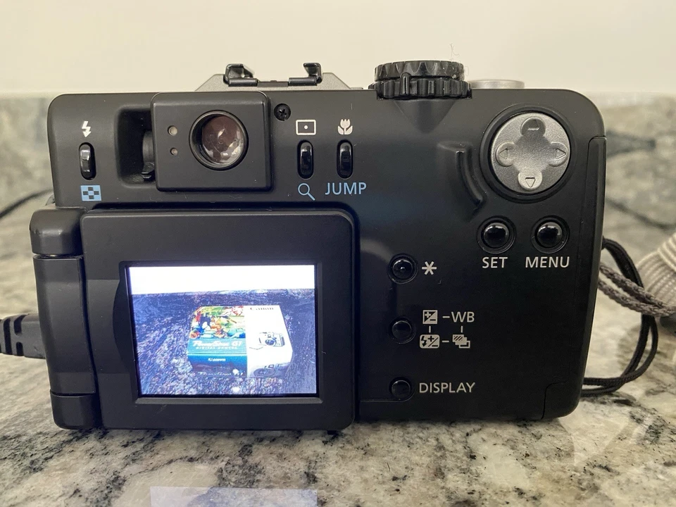 Canon PowerShot G1 Digital Camera 3.3MP with Original Box & Owner’s Manual - Image 4 of 4