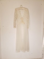 Vtg 90s Gold Label Victoria's Secret Ivory Sheer Lace Robe Peignoir Sequins M