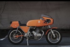 IXO / ALYTAY  1/24 Scale Motorcycle LAVERDA 1000 SFC