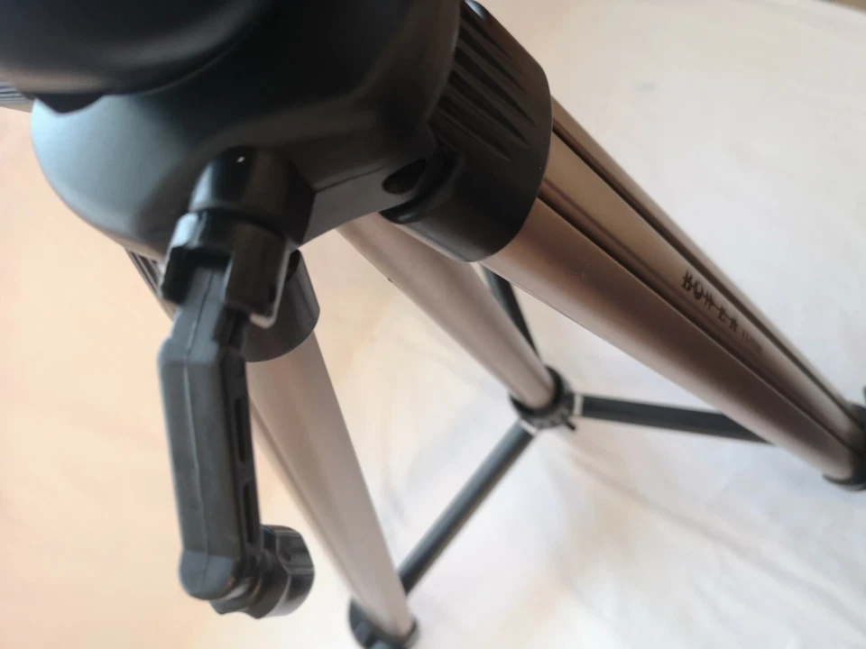 Bower vt 9500 Tripod DSLR Video Camera Pan Head Kit 1400 hight adjusted - Image 3 of 4