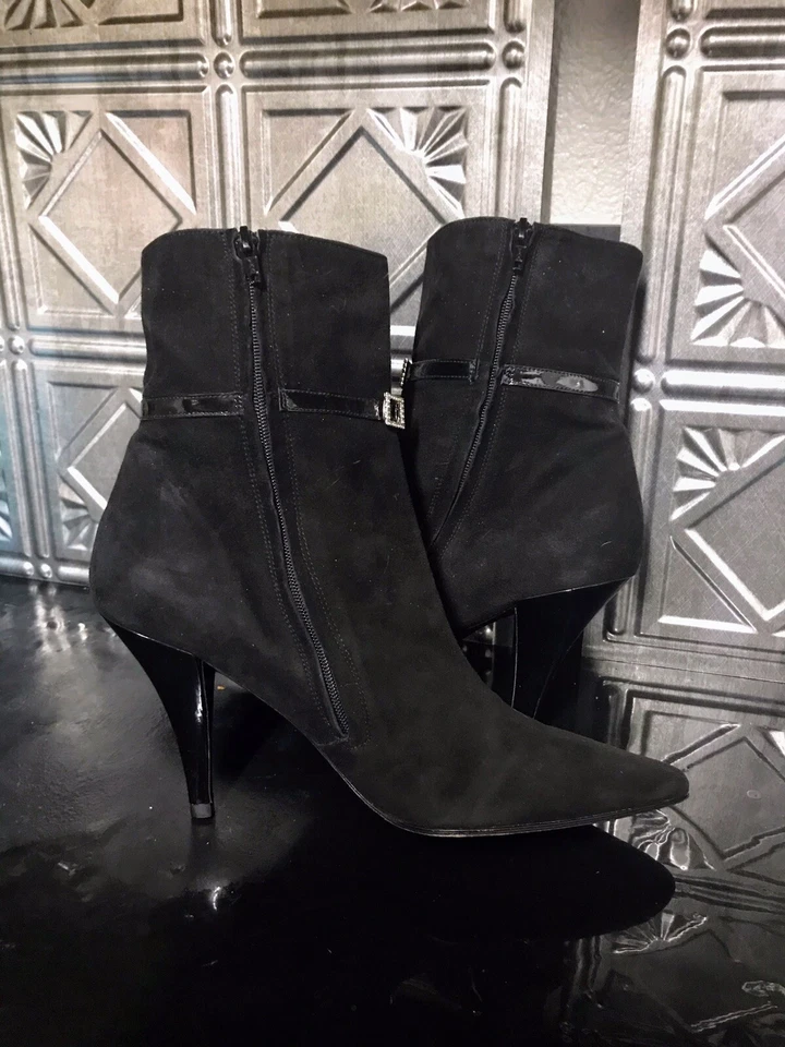 ¡Impresionante! Nuevo sin caja $265 Botines Charles Jourdan Negro Gamuza Estrás Embellecidos 8 Foto 3 de 4