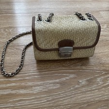 Borsa donna piccola PU beige marrone pelle botte box con tracolla a catena