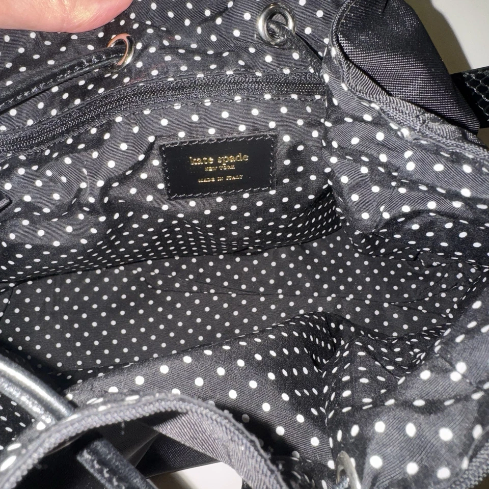 Bolso de Hombro Hobo de Nailon Maddie Negro Kate Spade Cuero Cierre Cinchado de Colección Foto 3 de 4