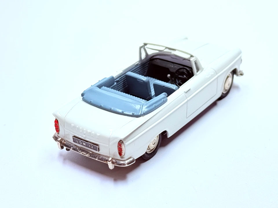 LANSDOWNE MODELS LDM. 13 1963 HILLMAN SUPERMINX CONVERTIBLE 1:43 - Изображение 4 из 4