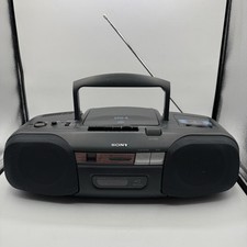 Sony CFD-6 Portable CD Radio Cassette-Recorder - NEEDS CASSETTE REPAIR