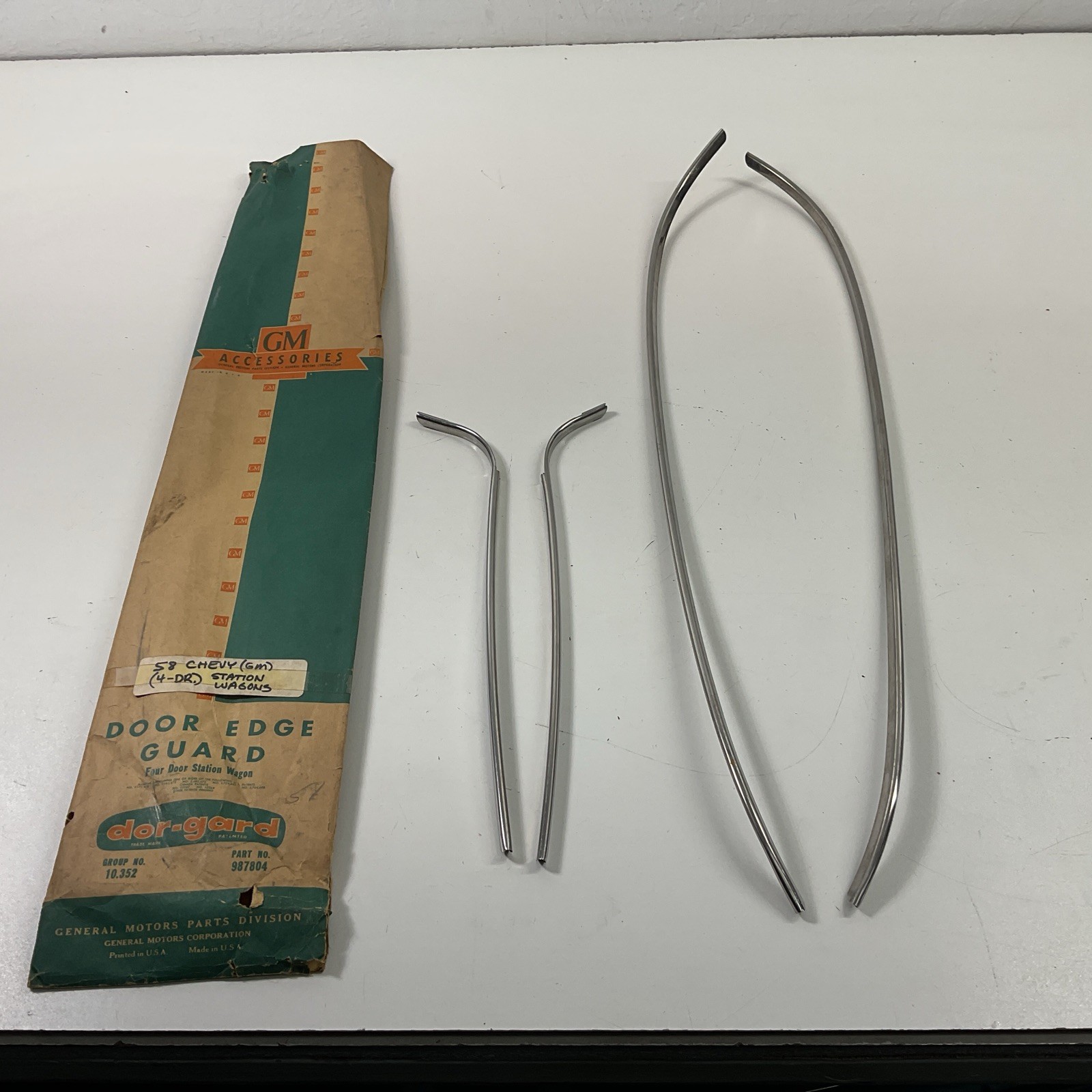 NOS GM 1958 Chevrolet 4 Dr & Wagon Accessory Door Edge Guards 987804  a0