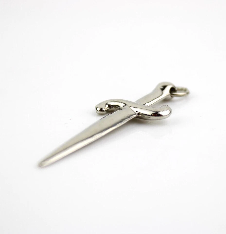 Piccolo Ciondolo Pugnale Coltello per Collana Acciaio Colore Argento Vintage - Immagine 2 di 4