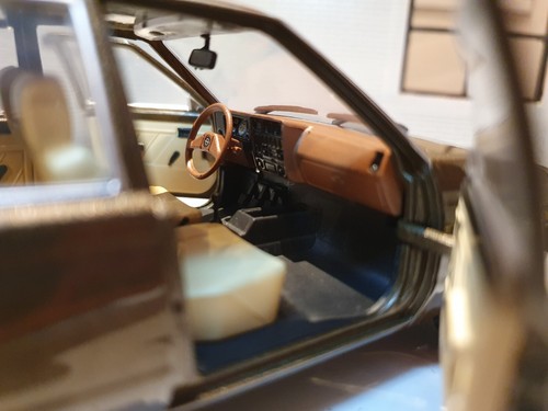 Vauxhall Astra Mk 1 Opel Kadett 5 Door 1979 1.3 1:24 Scale Diecast Model Car GTE - Picture 9 of 14