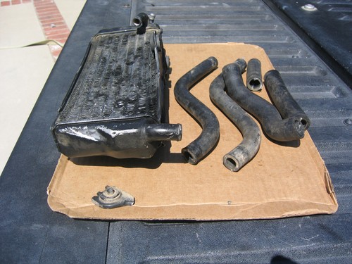1988 & 1989 HONDA CR250 OEM LEFT SIDE RADIATOR & HOSES NO LEAKS 19015-KS7-830 - Picture 6 of 14