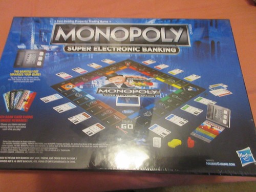 Hasbro Monopoly Super Electronic Banking Board Game - E8978 - Picture 3 of 4