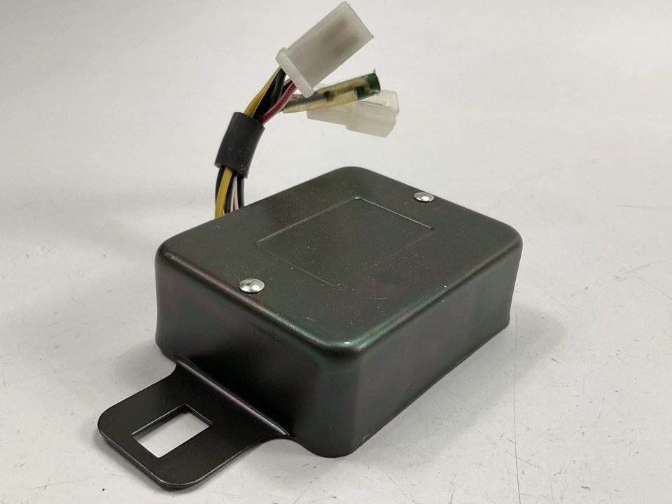 Regulador de voltaje Carquest VR153 para 1979-1981 Mazda B2000, 1977-1978 B1800 Foto 2 de 4