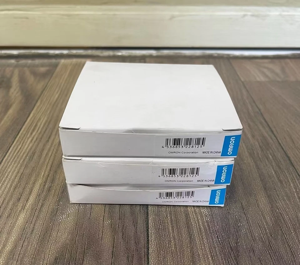 1PCS New Omron E32-DC200F​4 E32DC200F​4 Fiber Optic Sensor Free Ship - Image 2 of 4