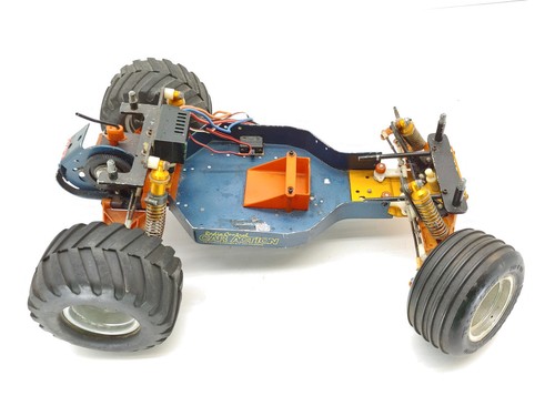 Team Associated RC10T Gold / Blue Pan 1/10 2wd Stadium Truck Used - Picture 5 of 8