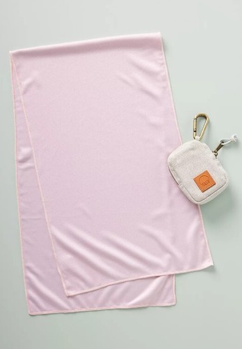 Daily Practice by Anthropologie Cool Comfort Workout Travel Towel - Picture 1 of 14