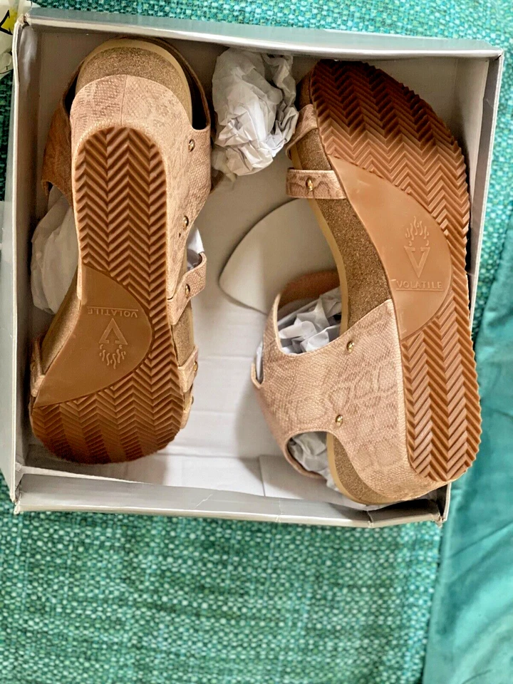 Volatile Shoewear Euphoria Blush Size 10 Shoes - Image 3 of 3