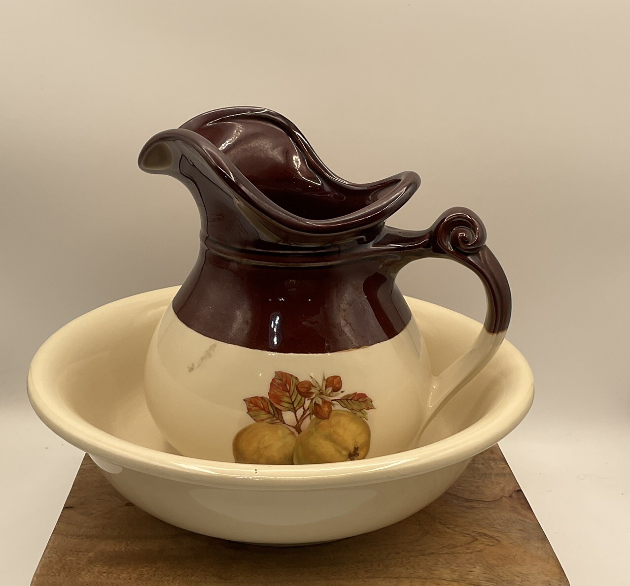 McCoy 7515 Vintage Pitcher Pottery Cream Brown Apricots Hazelnuts with Basin