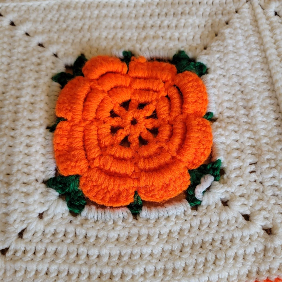 Manta Cuadrada Abuela Crochet Afgana Vintage Flores Naranja Hecha a Mano 53.5"x47" Foto 4 de 4