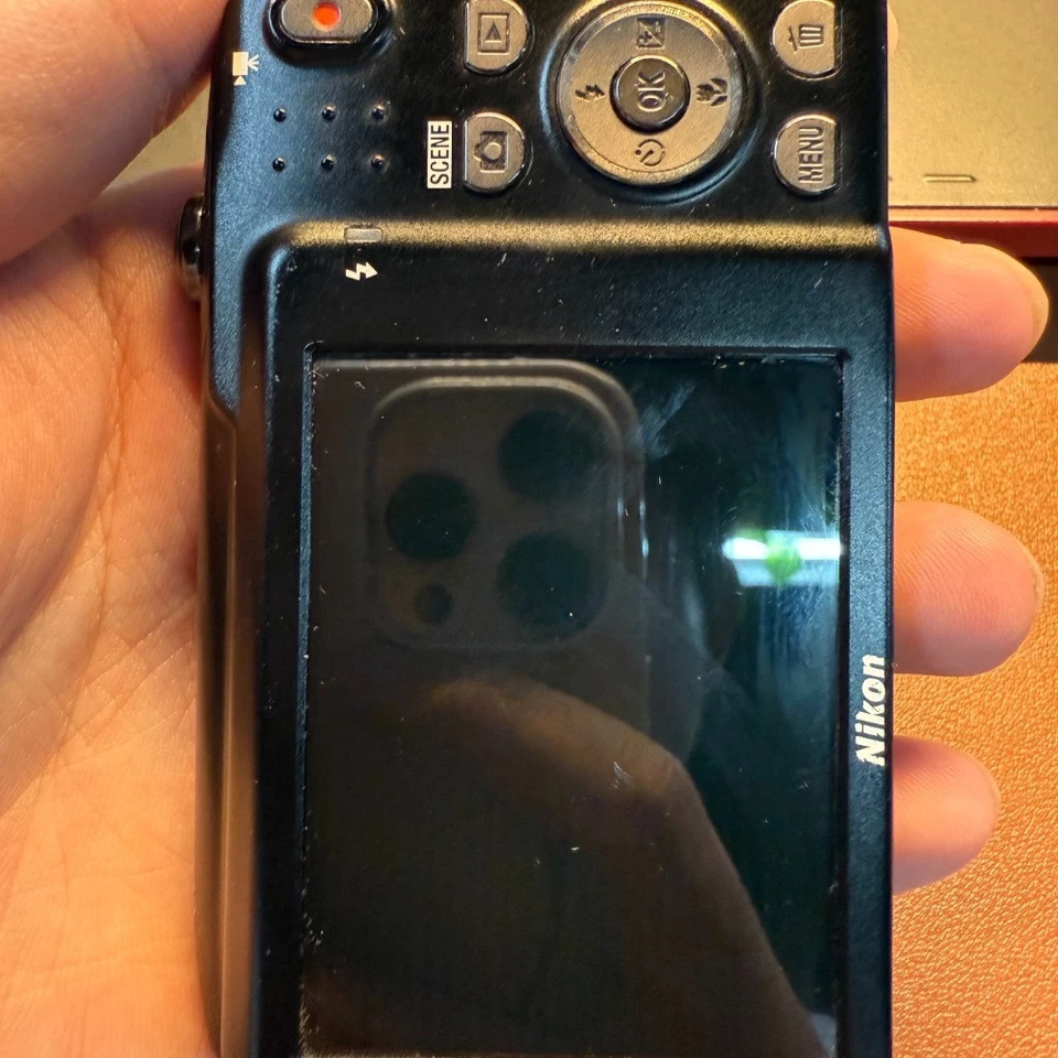 Nikon COOLPIX S3100 Digital Camera 14.0MP 5x Optical Zoom English Language Black - Image 2 of 4