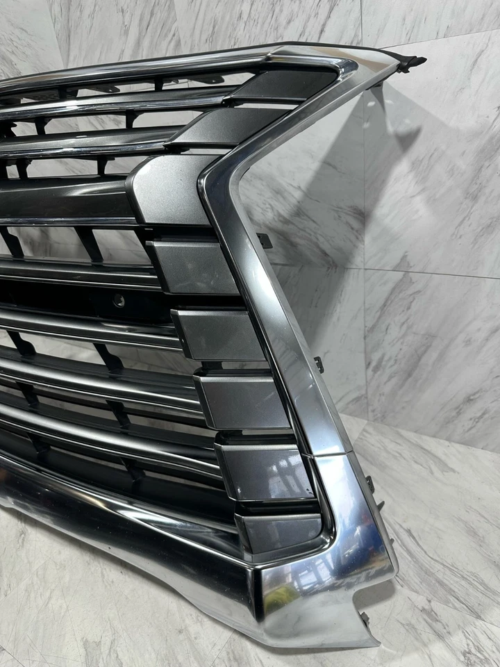 LEXUS LX570 2016-2021 MONTAJE DE REJILLA OEM PARACHOQUES DELANTERO PARRILLA CROMADA 53111-60B30 Foto 3 de 4
