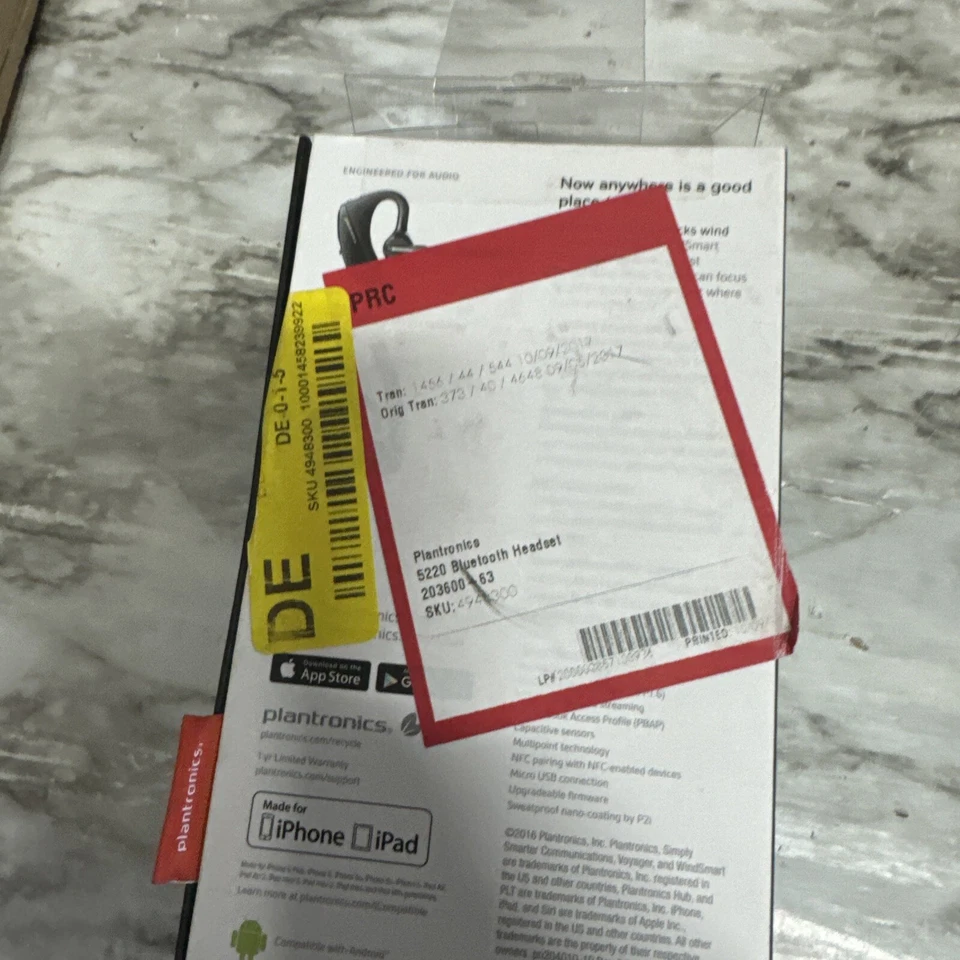 Plantronics Voyager 5220 Wireless Bluetooth Headset - BLACK - - Image 2 of 4