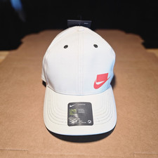 Nike LEGACY 91 Aerobill Lightweight Breathable Baseball Hat.