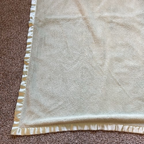 Disney Classic Winnie Puuh bestickt grün Babydecke Lovey Satinborte - Bild 7 von 9